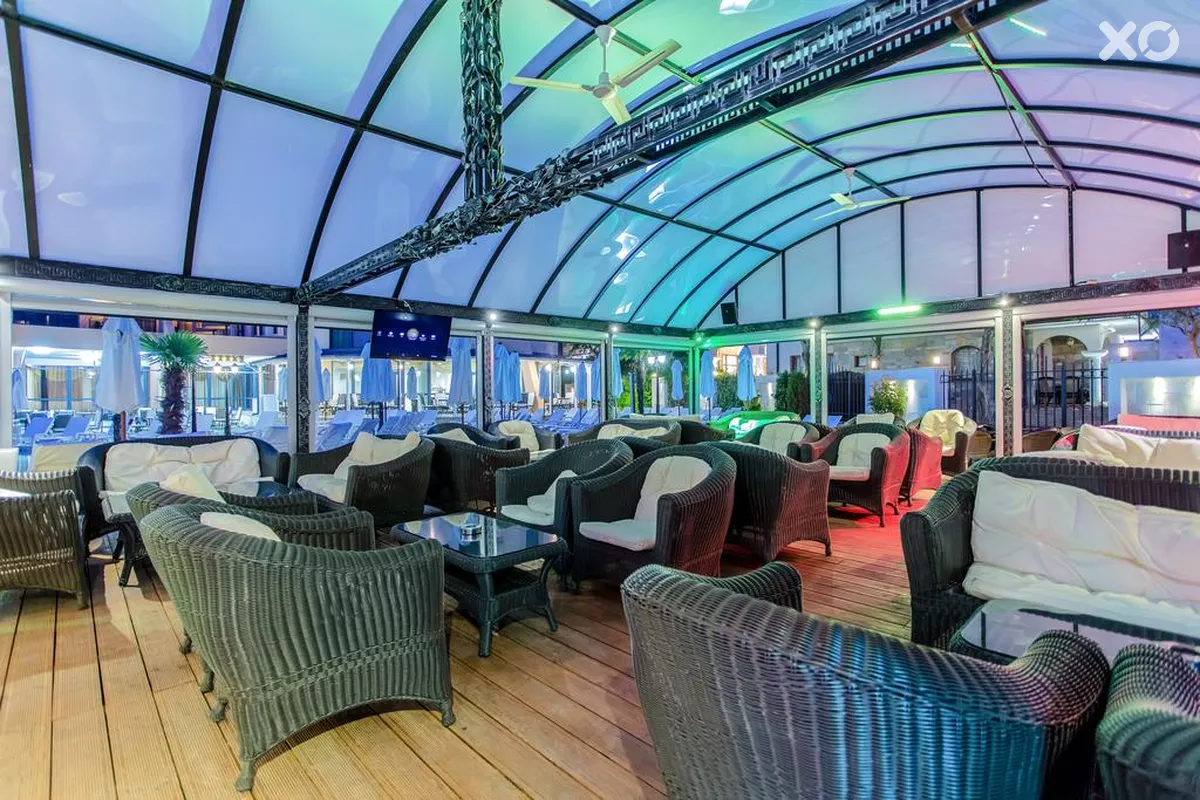 Zenith Hotel