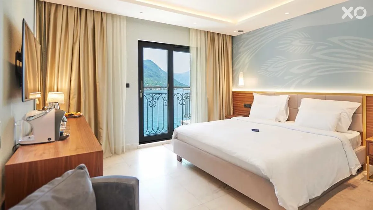 Huma Kotor Bay