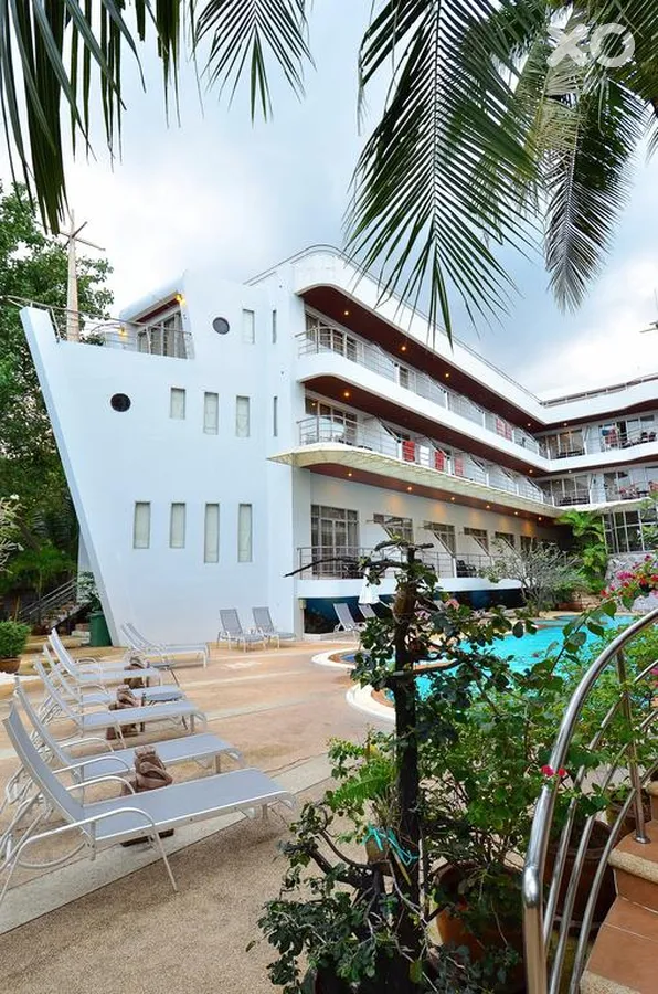Samui First House Hotel