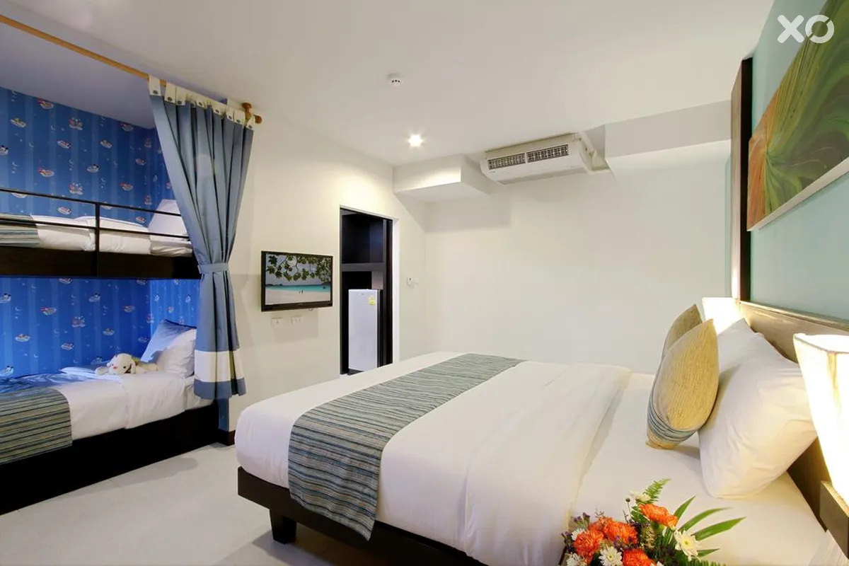 Kata Sea Breeze Resort