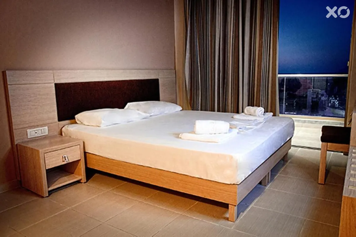 Crystal Bay Hotel
