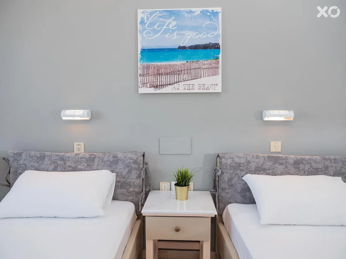 Pasiphae Hotel