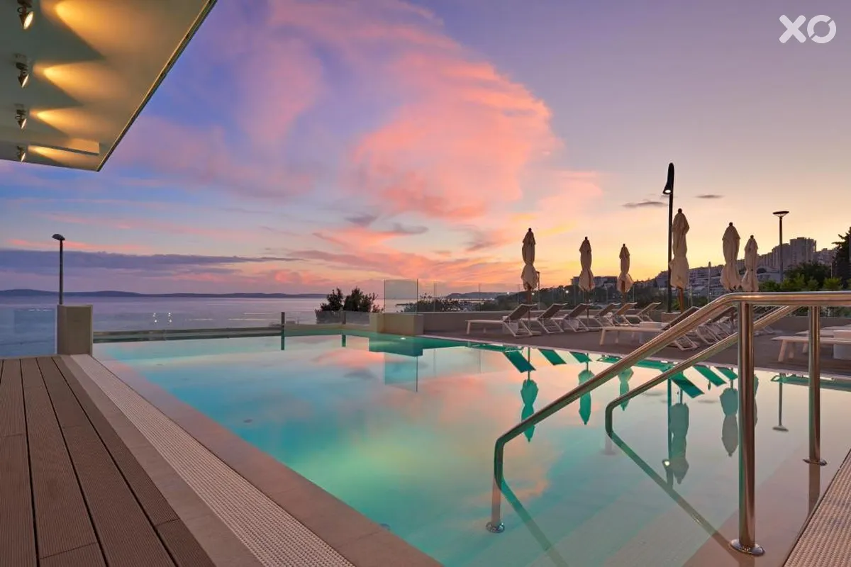 Amphora Hotel
