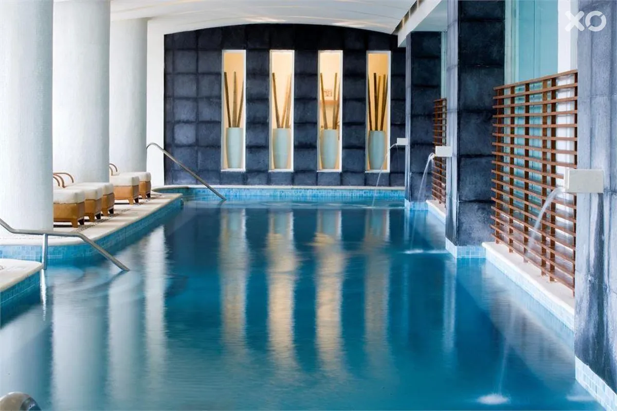 Sun Palace