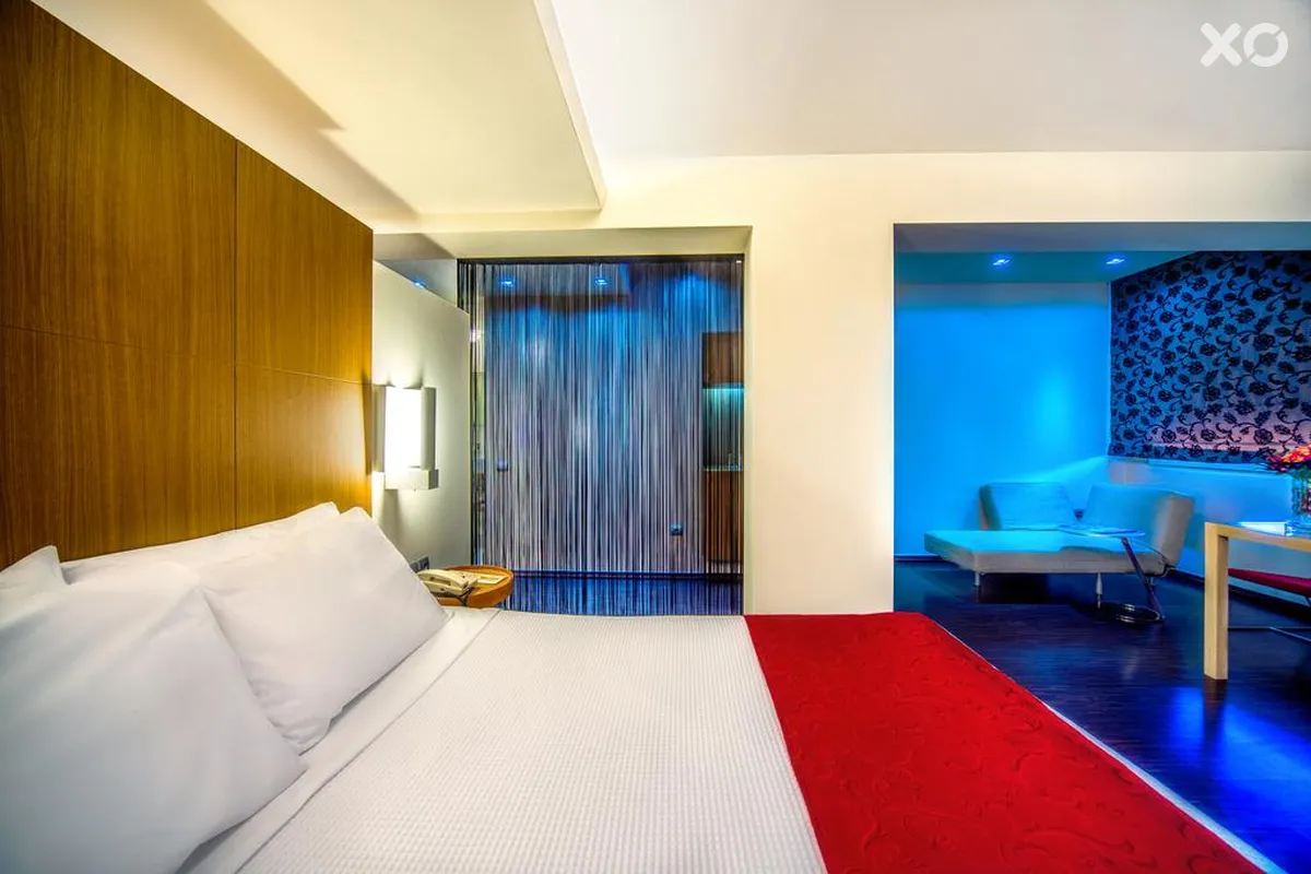 Capsis Hotel