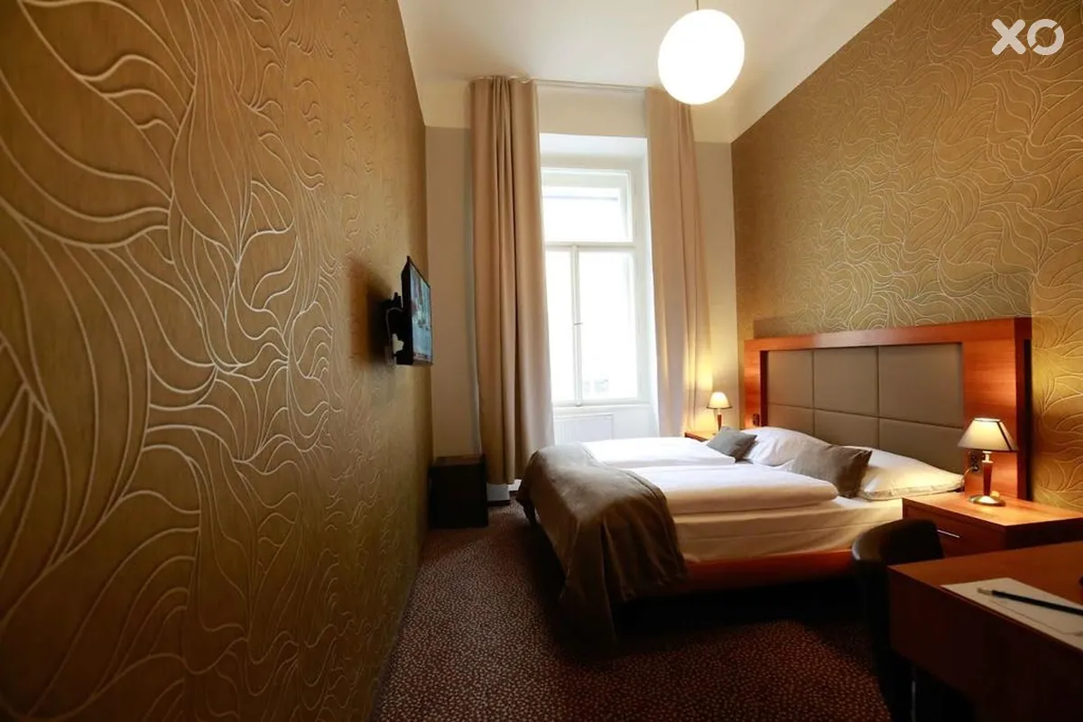 Metropolitan Old Town Hotel
