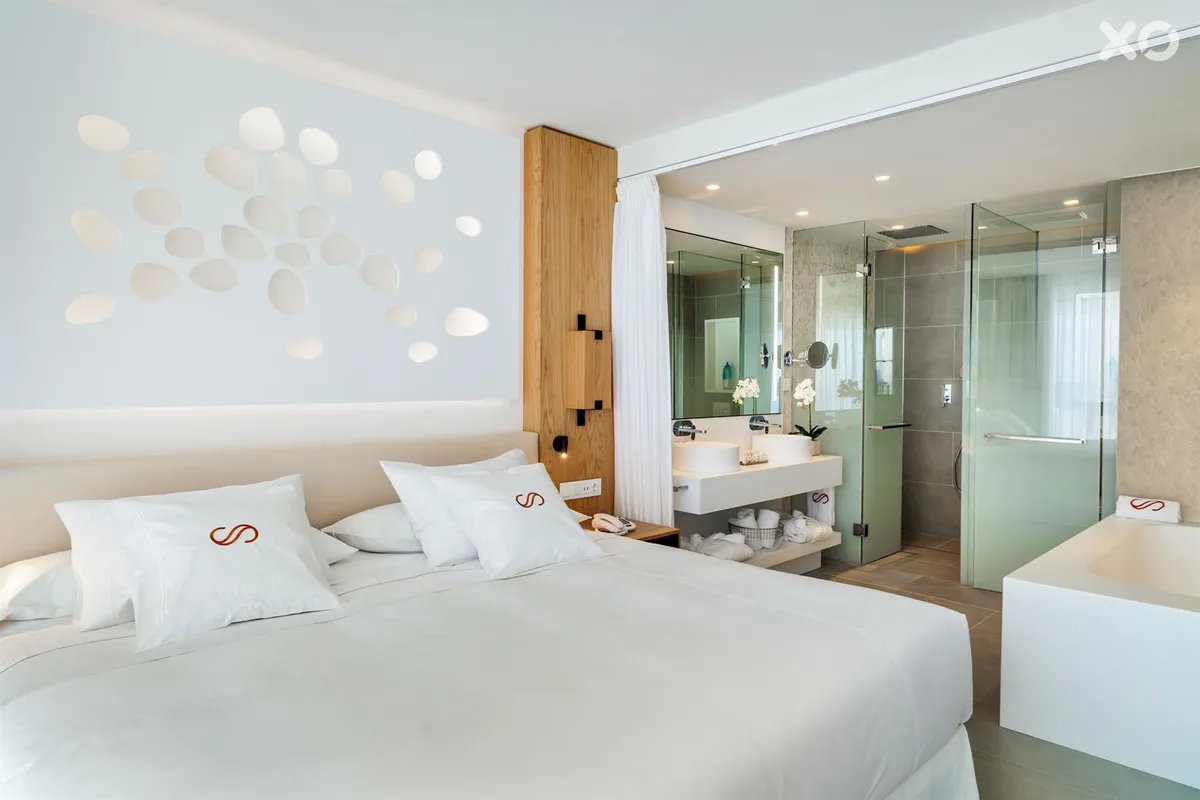 Royal Hideaway Corales Suites