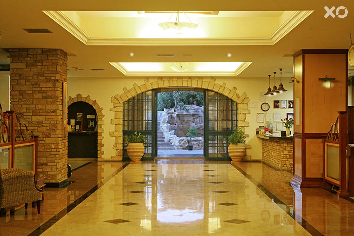 Navarria Hotel