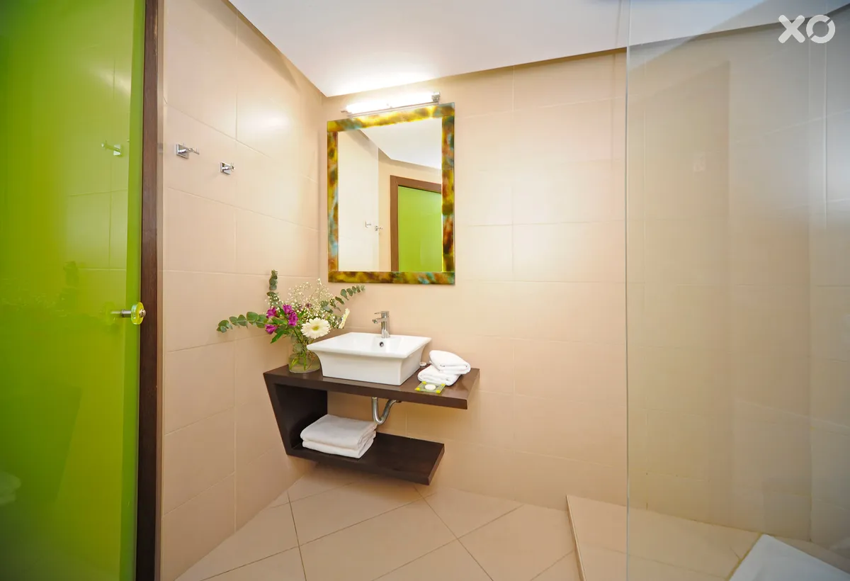 Steris Elegant Beach Hotel