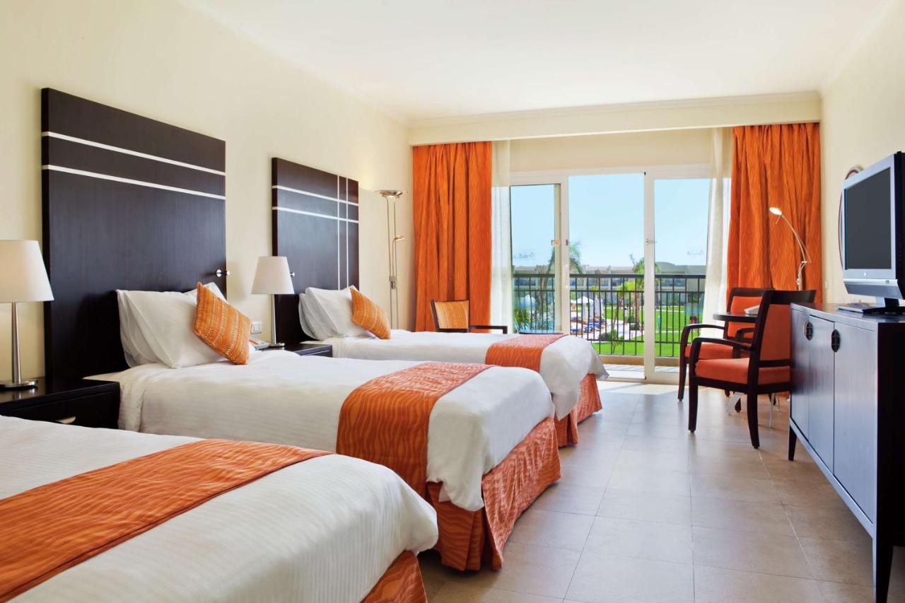 DoubleTree by Hilton Sharks Bay Resort