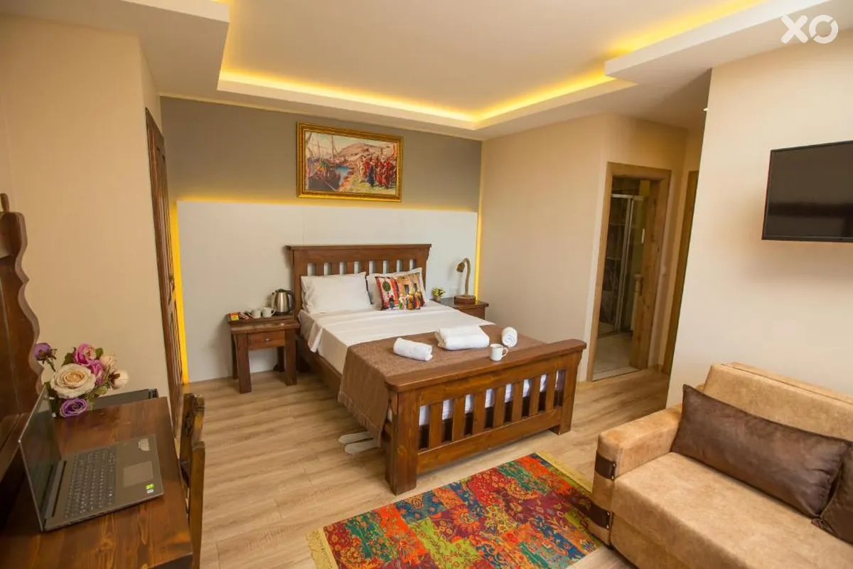 The PeraPort Hotel