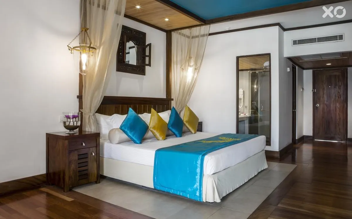 Royal Palms Beach Hotel