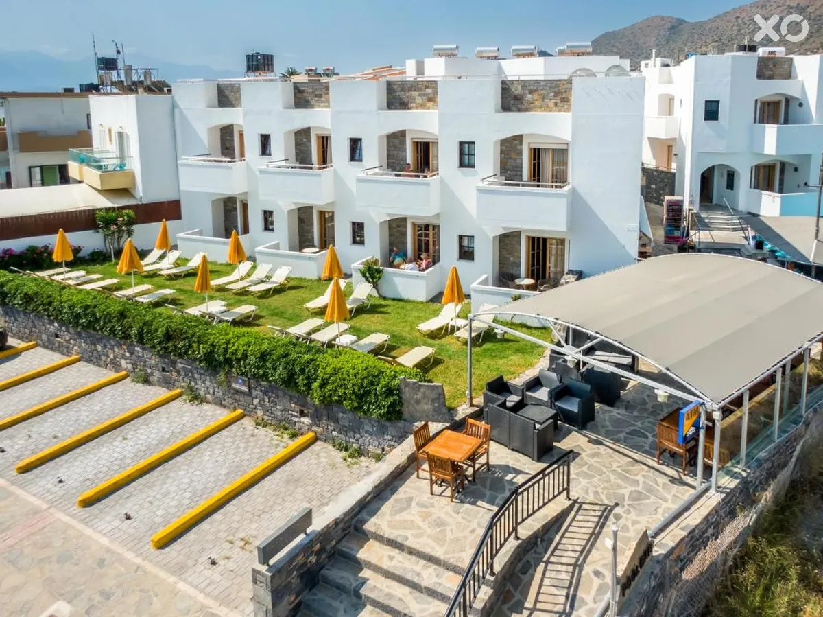 Alikes Suites & Studios