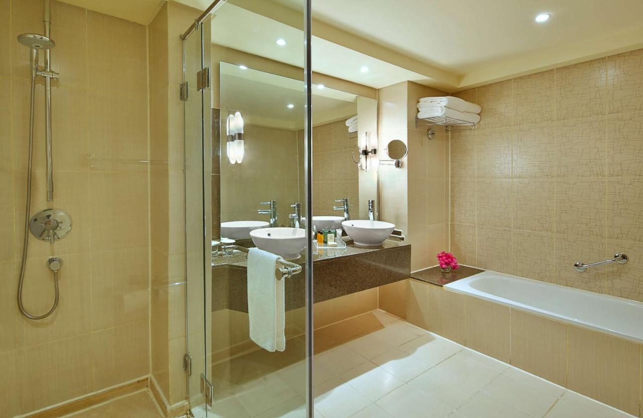 DoubleTree by Hilton Sharks Bay Resort