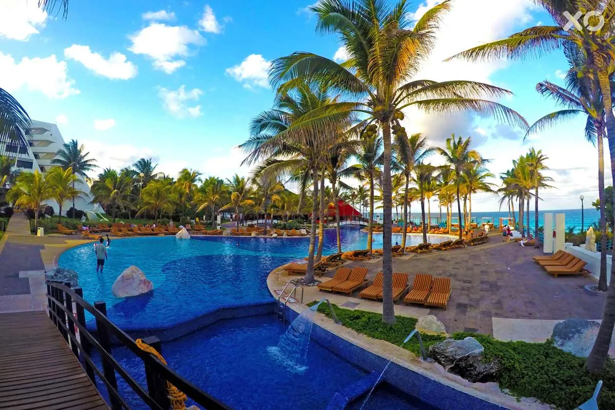 The Pyramid на Grand Oasis