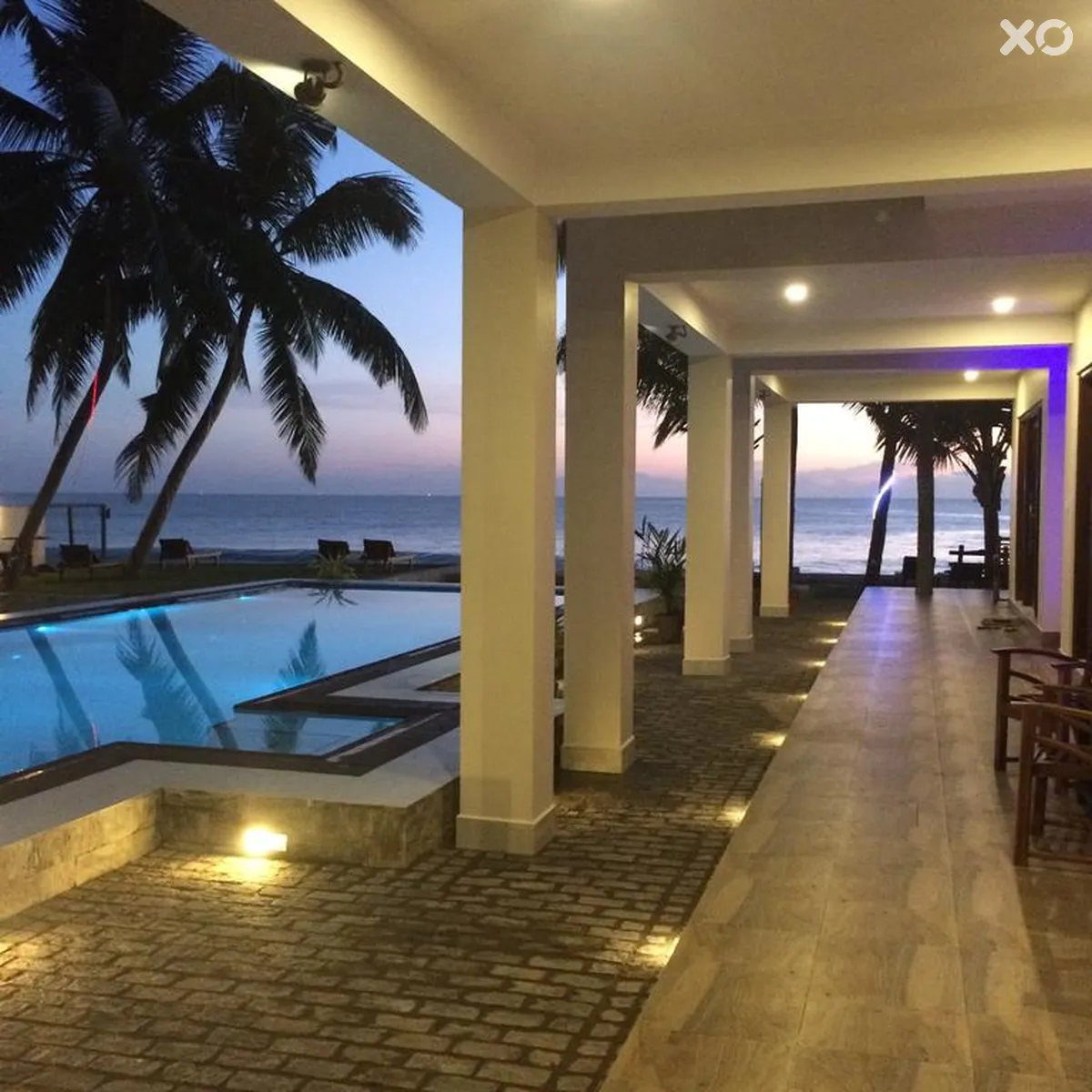 Sapphire Seas Beachfront Hotel