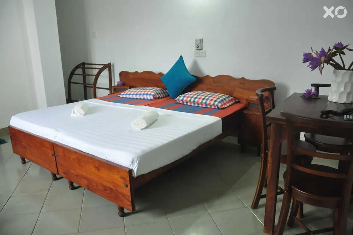 Crescent Resort