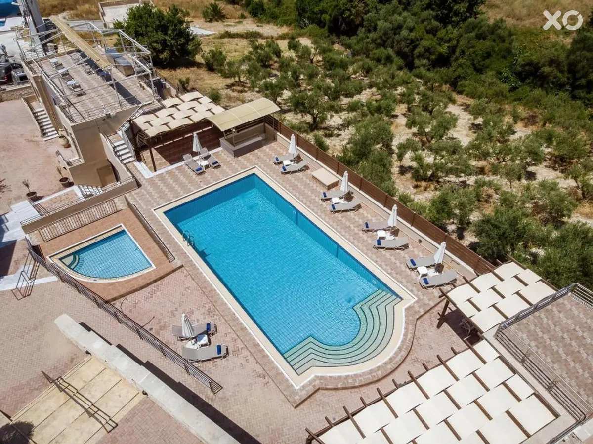 Sunrise Suites & Apartments