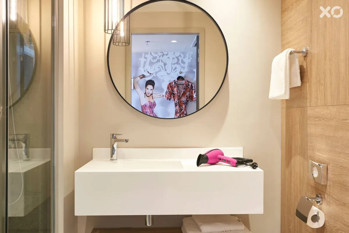 Moxy Patra Marina