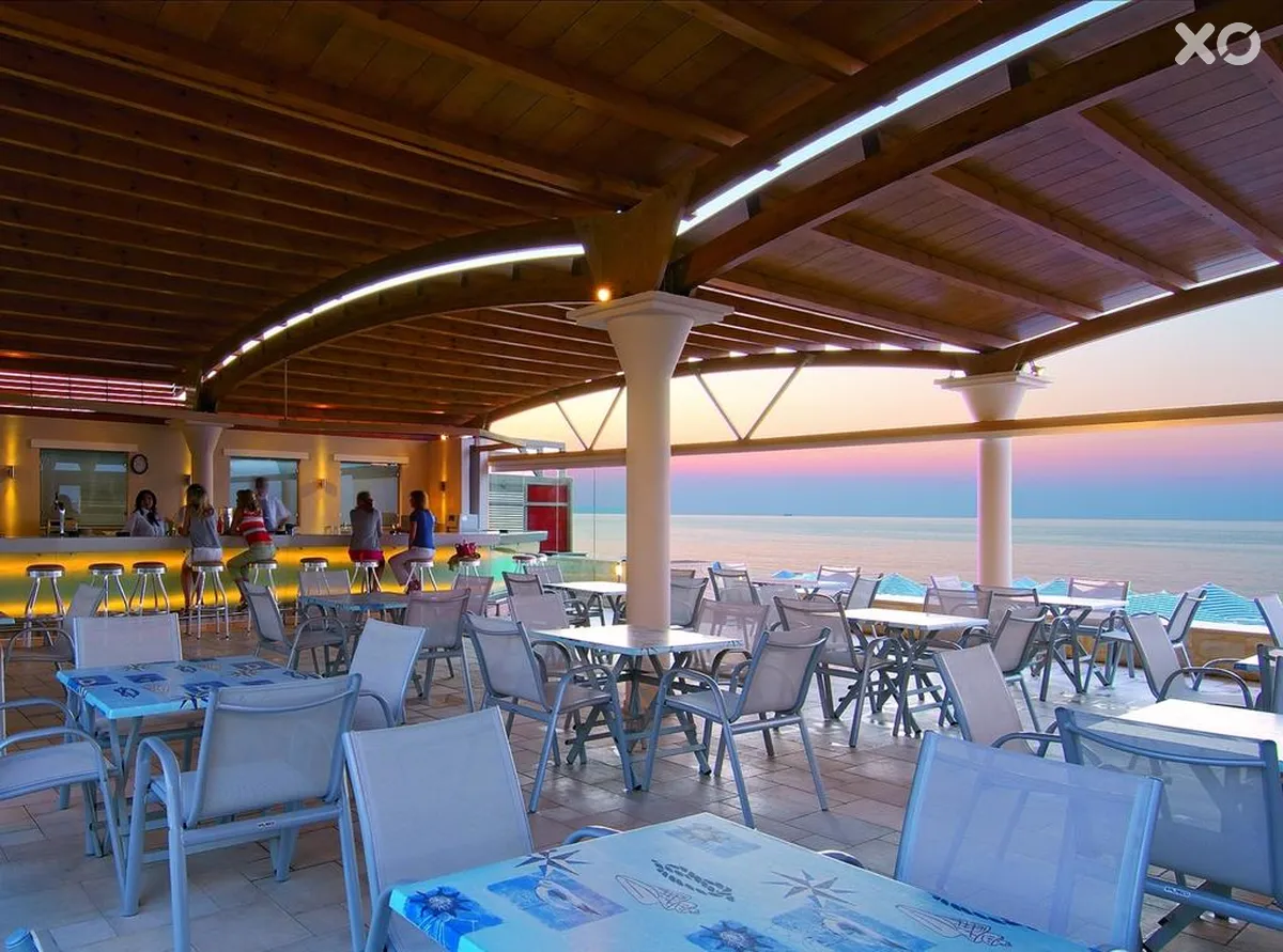 Eva Bay Hotel