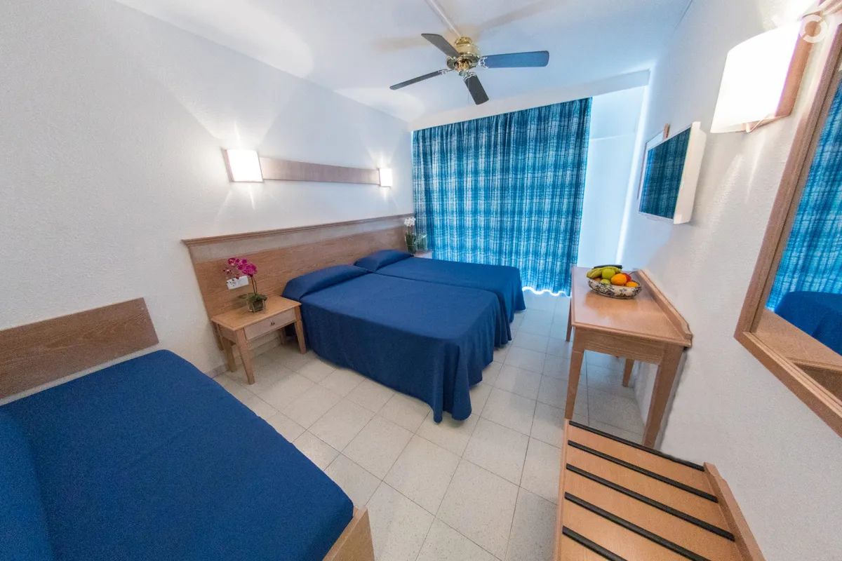 Club Cala Romani Hotel