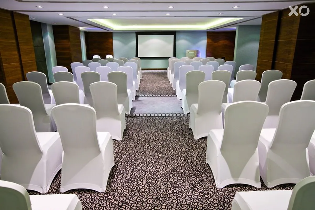 Avani Deira Dubai Hotel