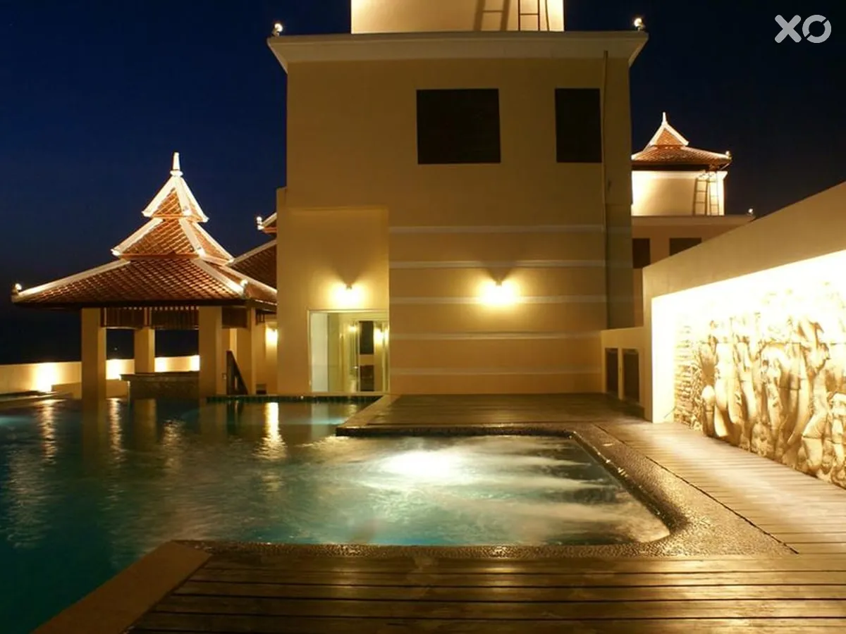 Aiyara Palace Hotel