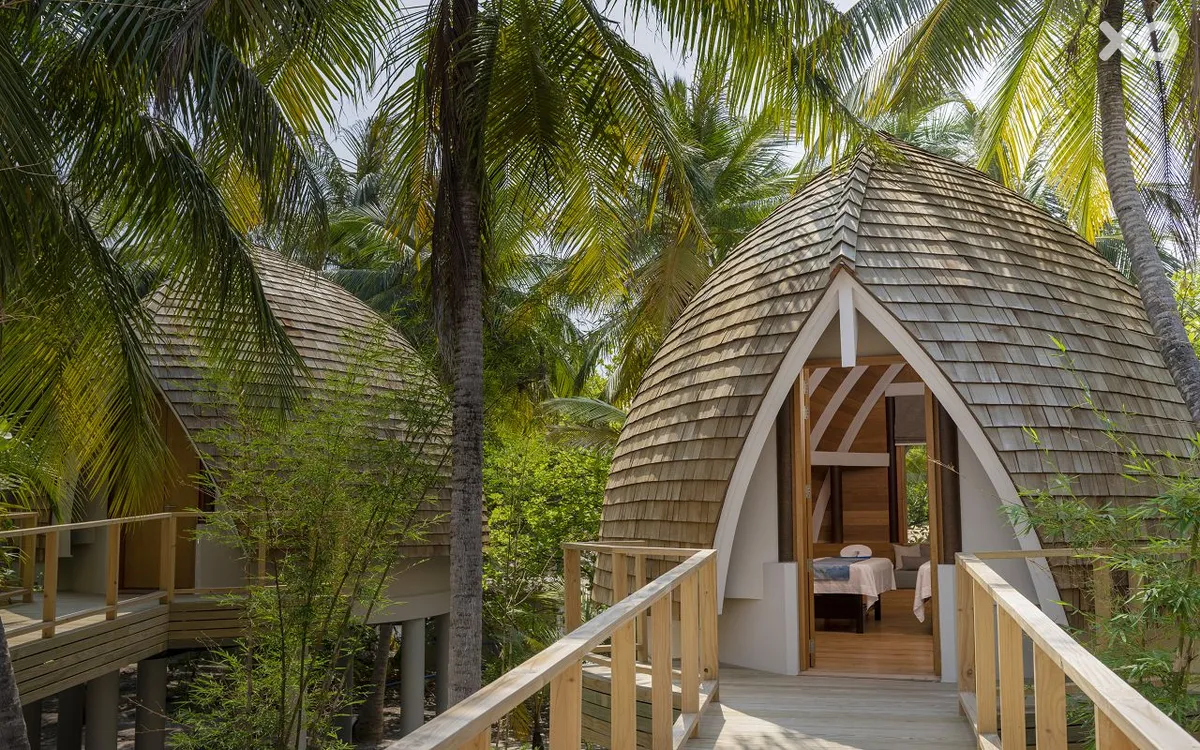 Emerald Faarufushi Resort & Spa