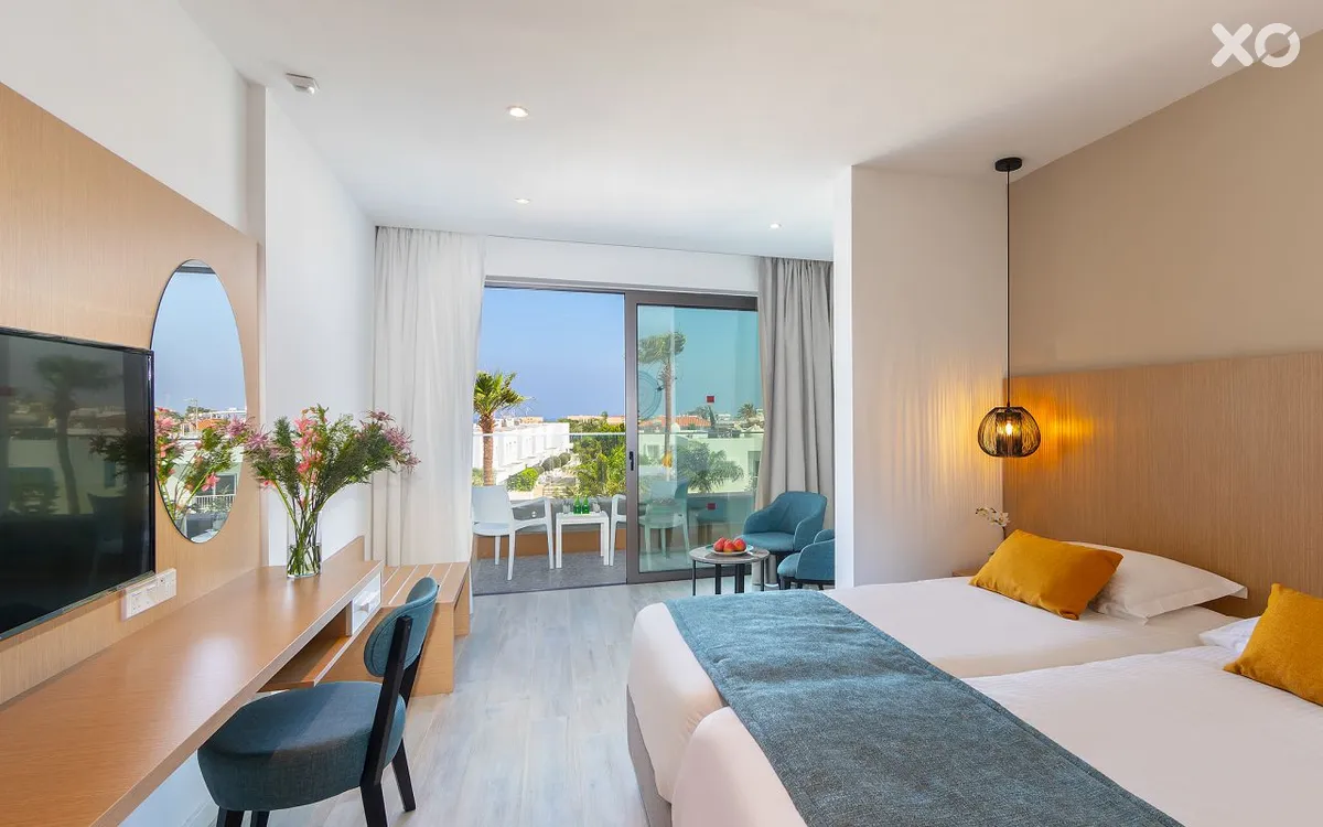 Leonardo Crystal Cove Hotel & Spa by the Sea