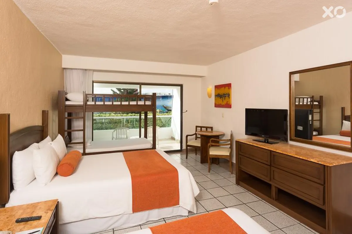 Flamingo Cancun Resort