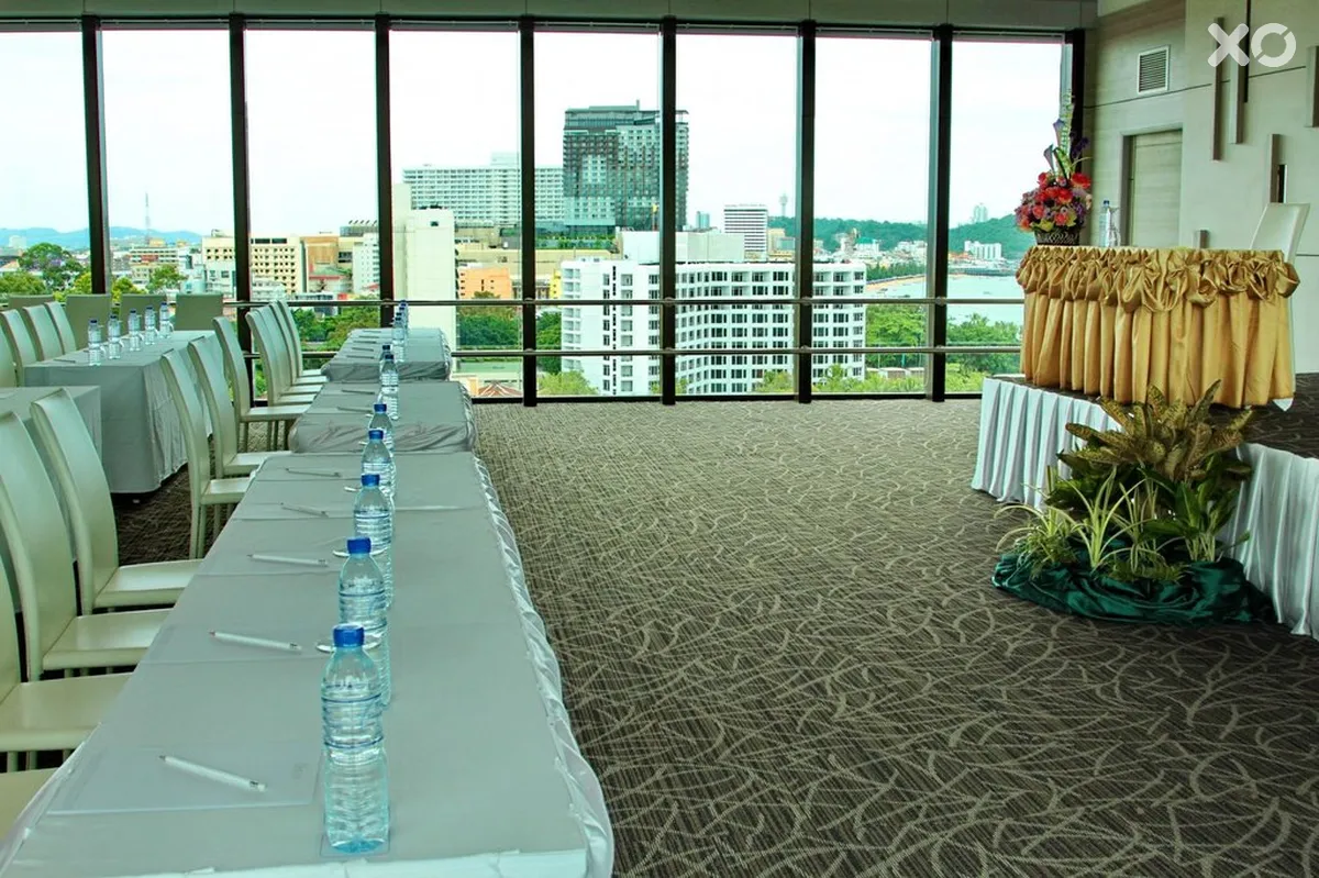 D-Beach Pattaya Discovery Beach Hotel