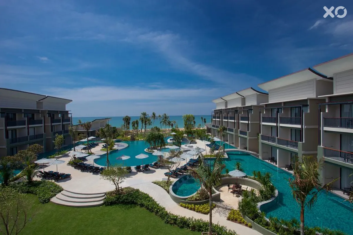Le Meridien Khao Lak Resort & Spa