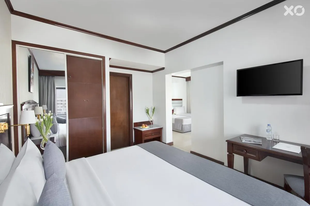 Admiral Plaza Hotel