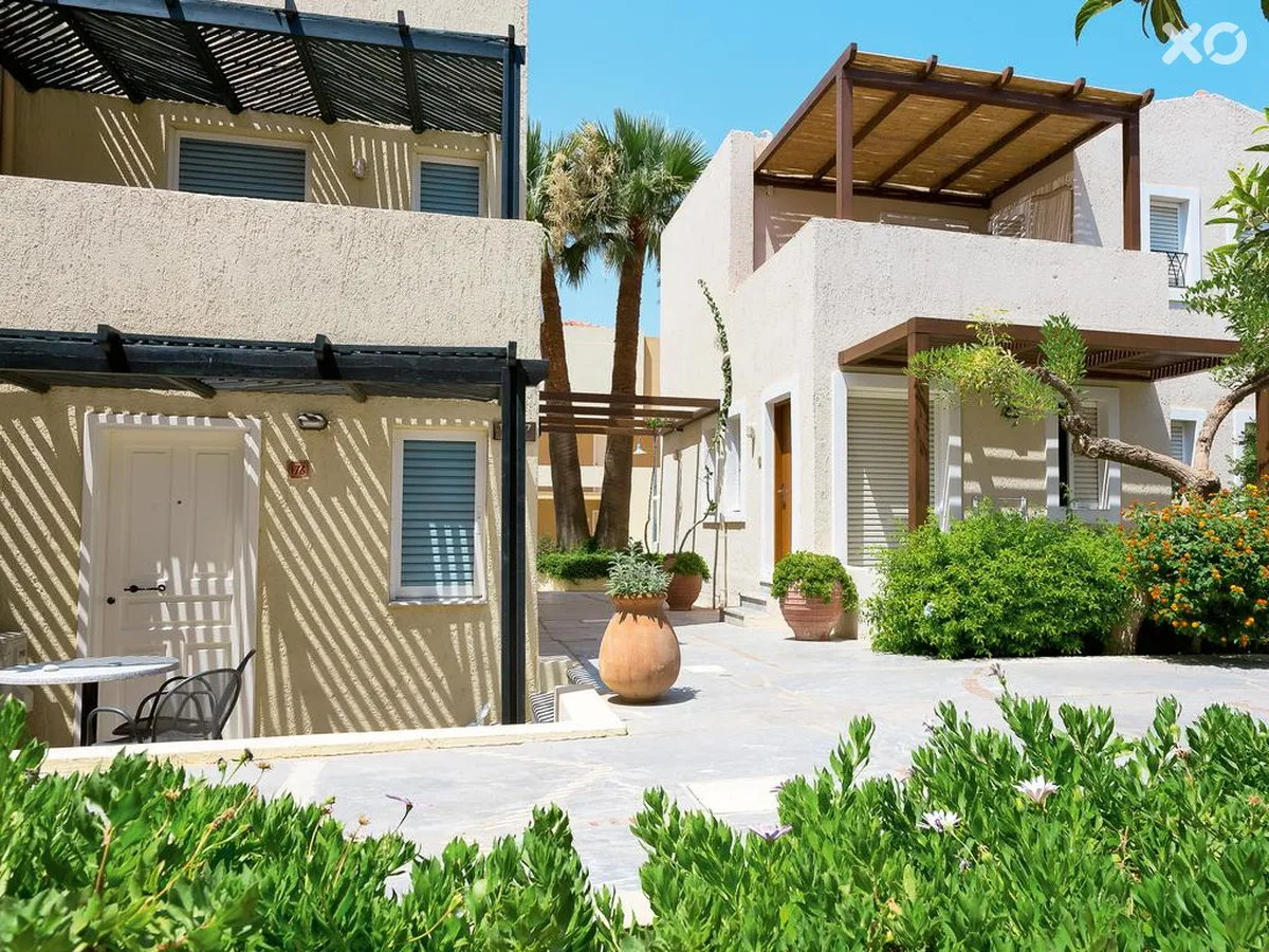 Grand Leoniki Residence
