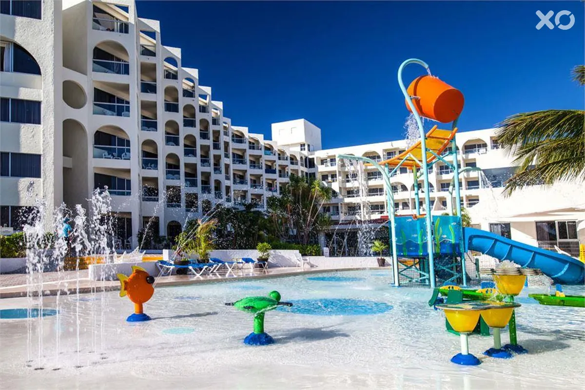 Aquamarina Beach Hotel Cancun