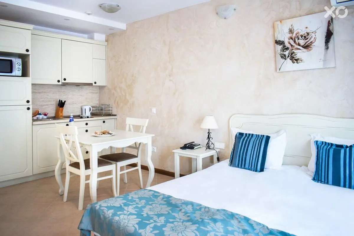Oasis Park Hotel