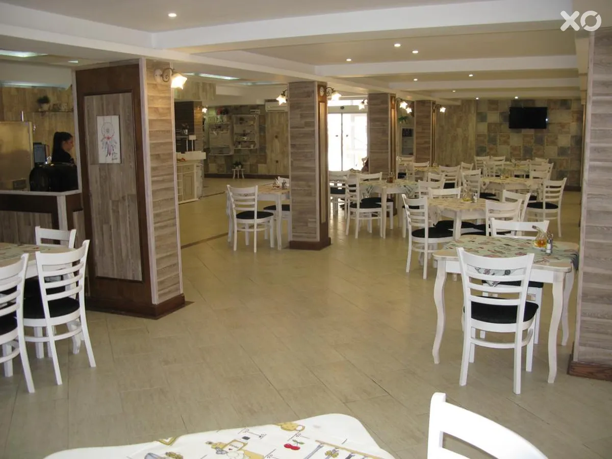 Estreya Residence Hotel