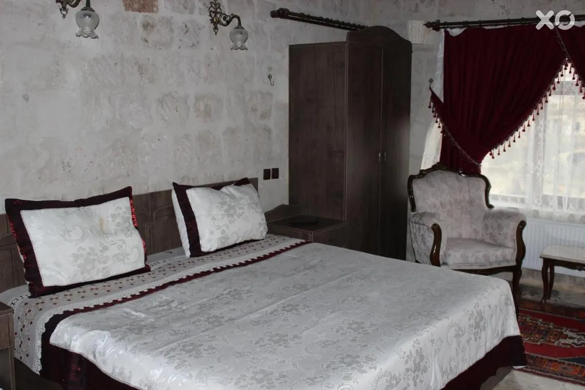 Dilek Tepesi Cave Hotel