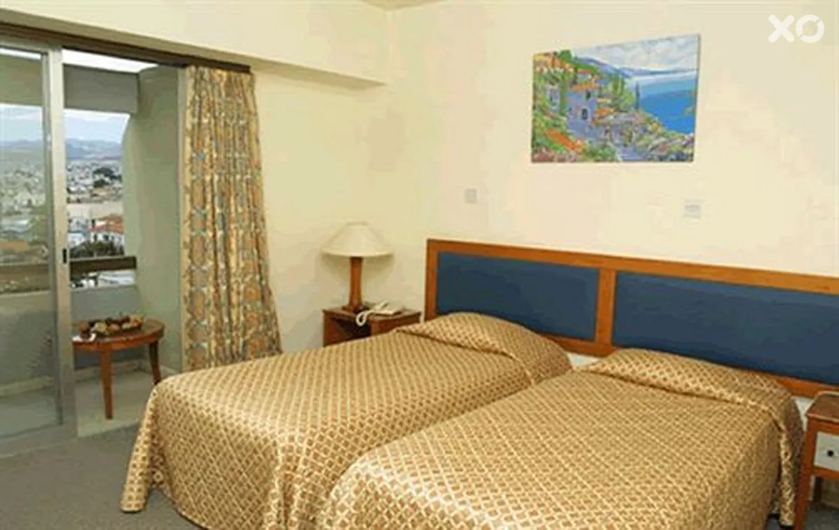 Pefkos Hotel