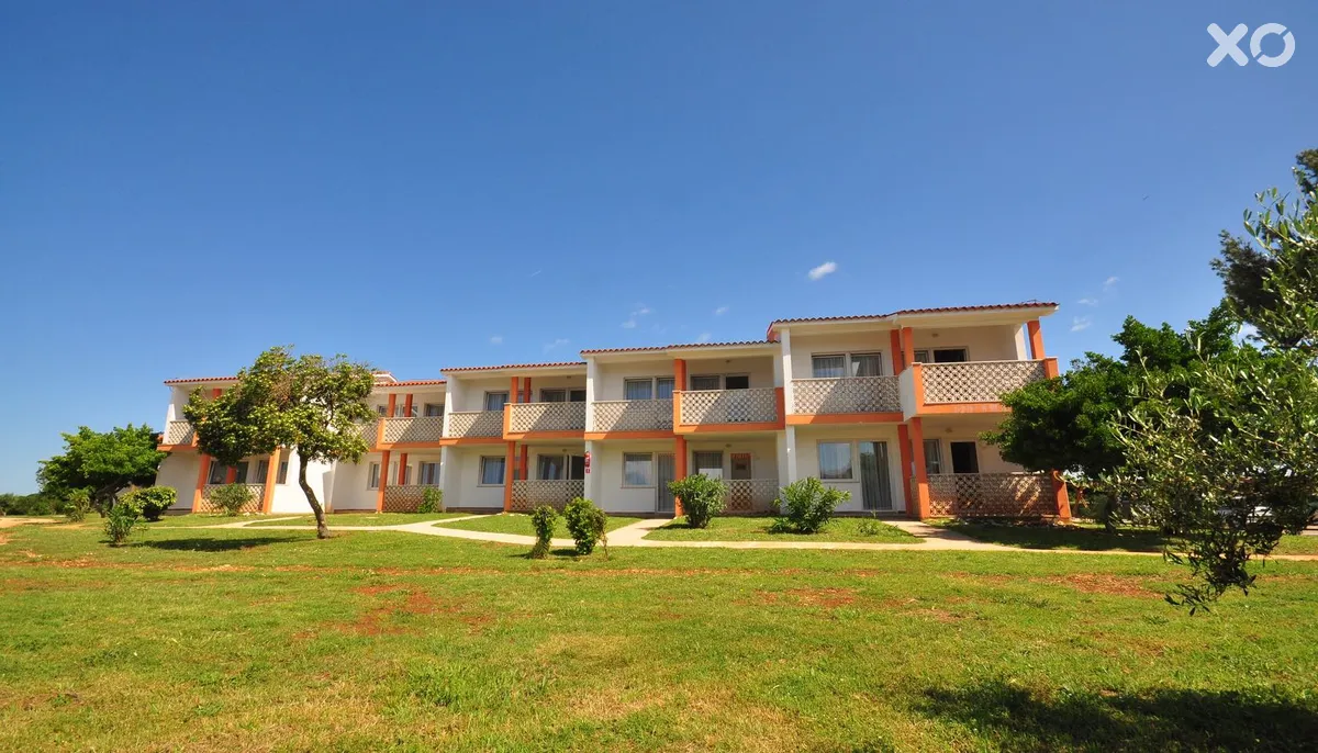 Kazela Apartments