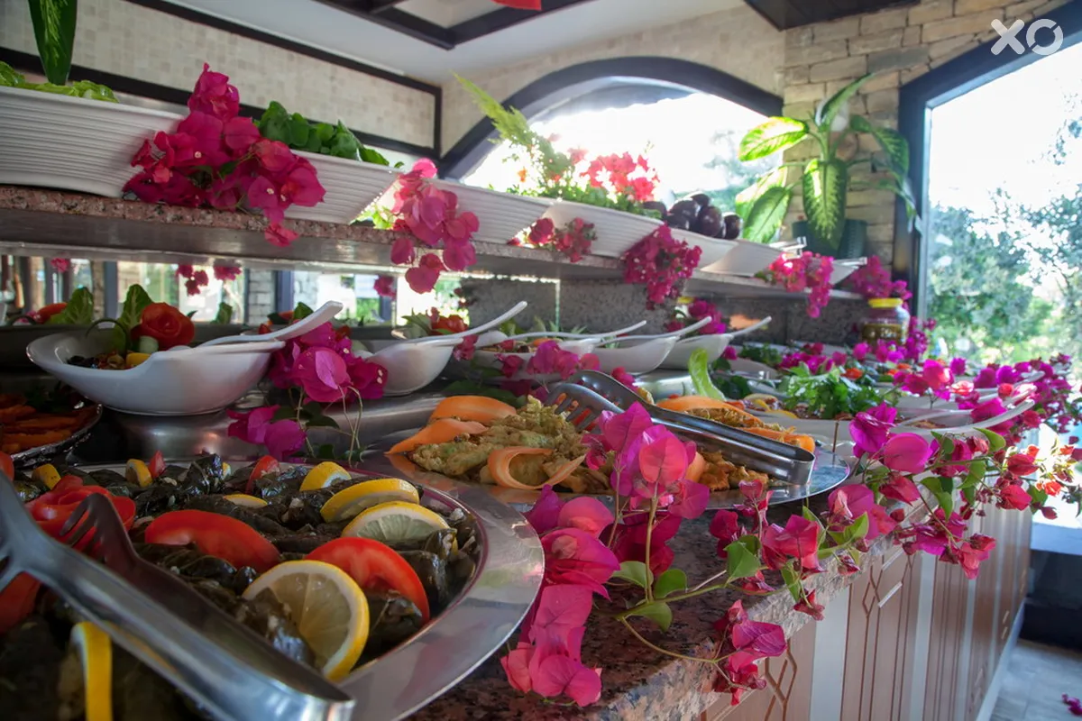Leda Beach Hotel