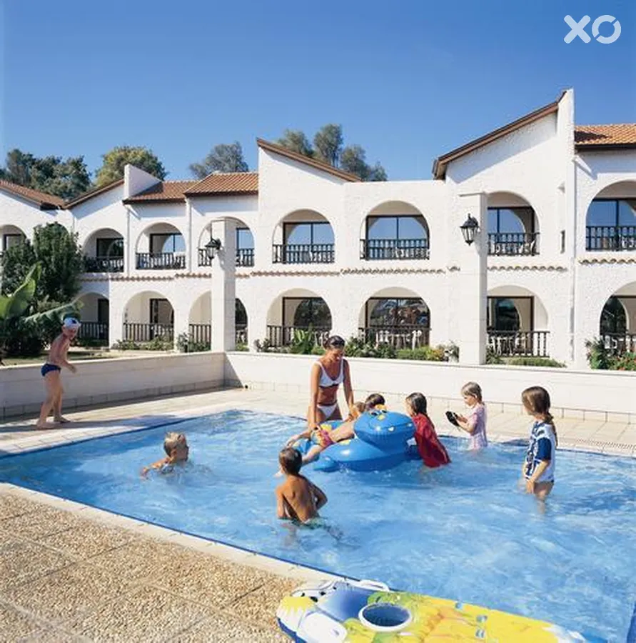 Radisson Beach Resort