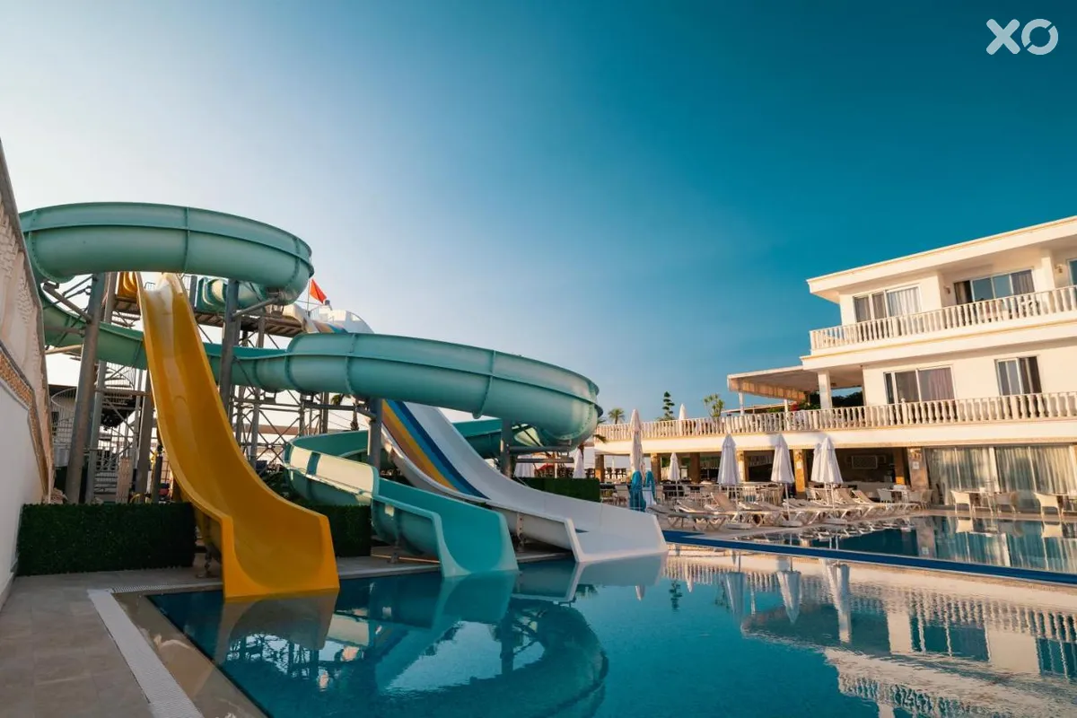 La Perla Hotel