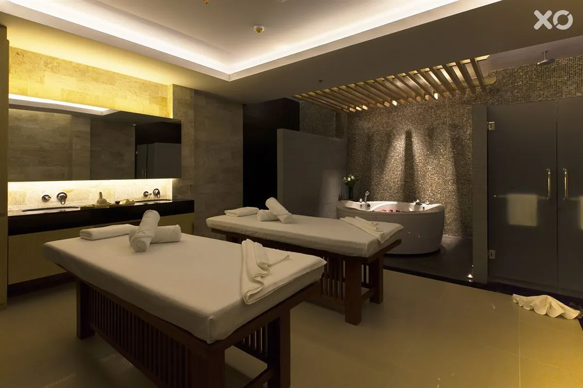 Novotel Phuket Kamala Beach Hotel