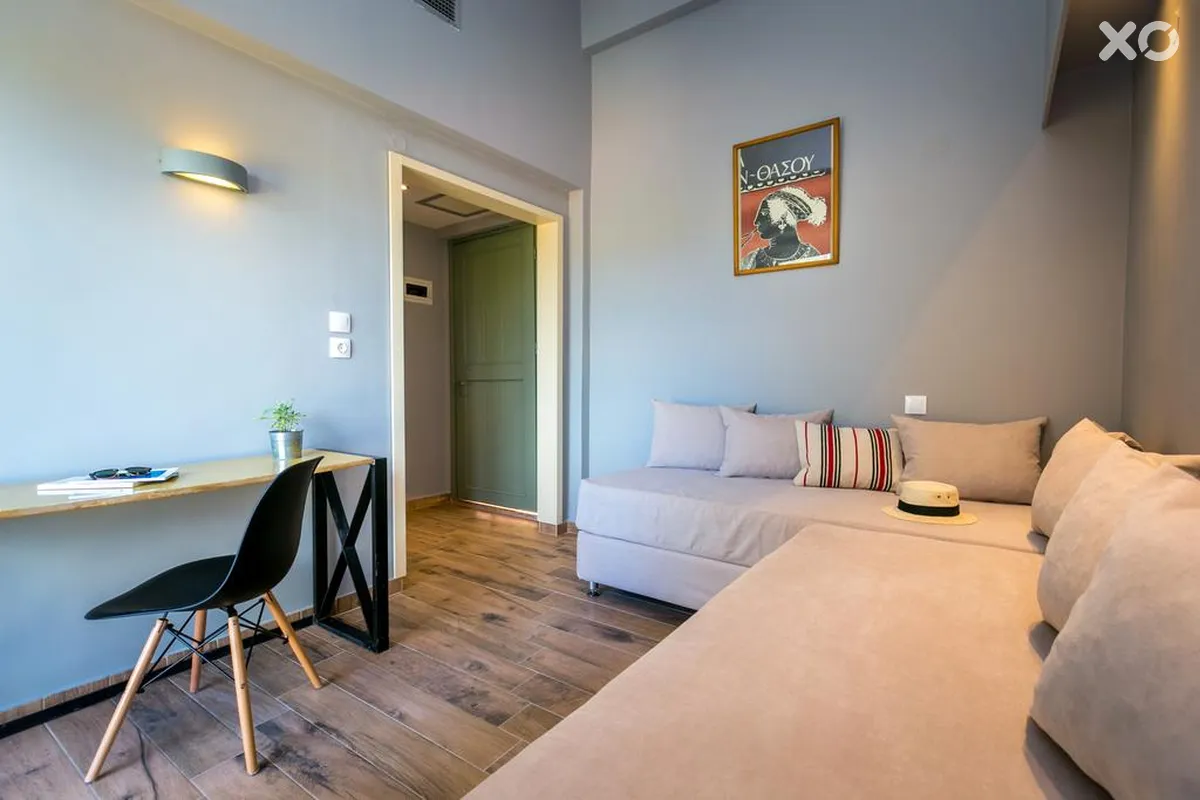 Zoe Hotel