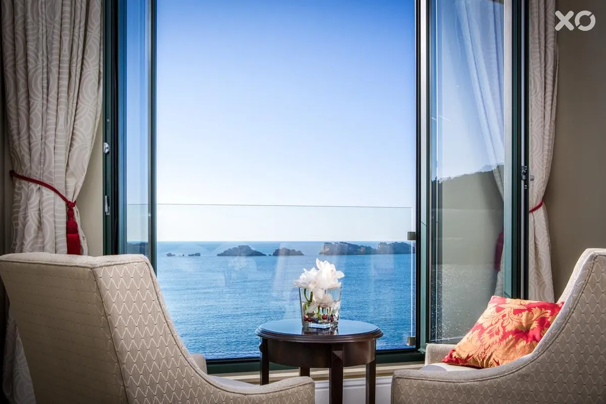 Royal Princess Hotel