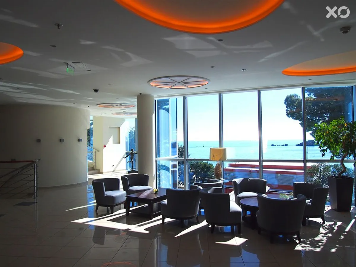 Royal Ariston Hotel