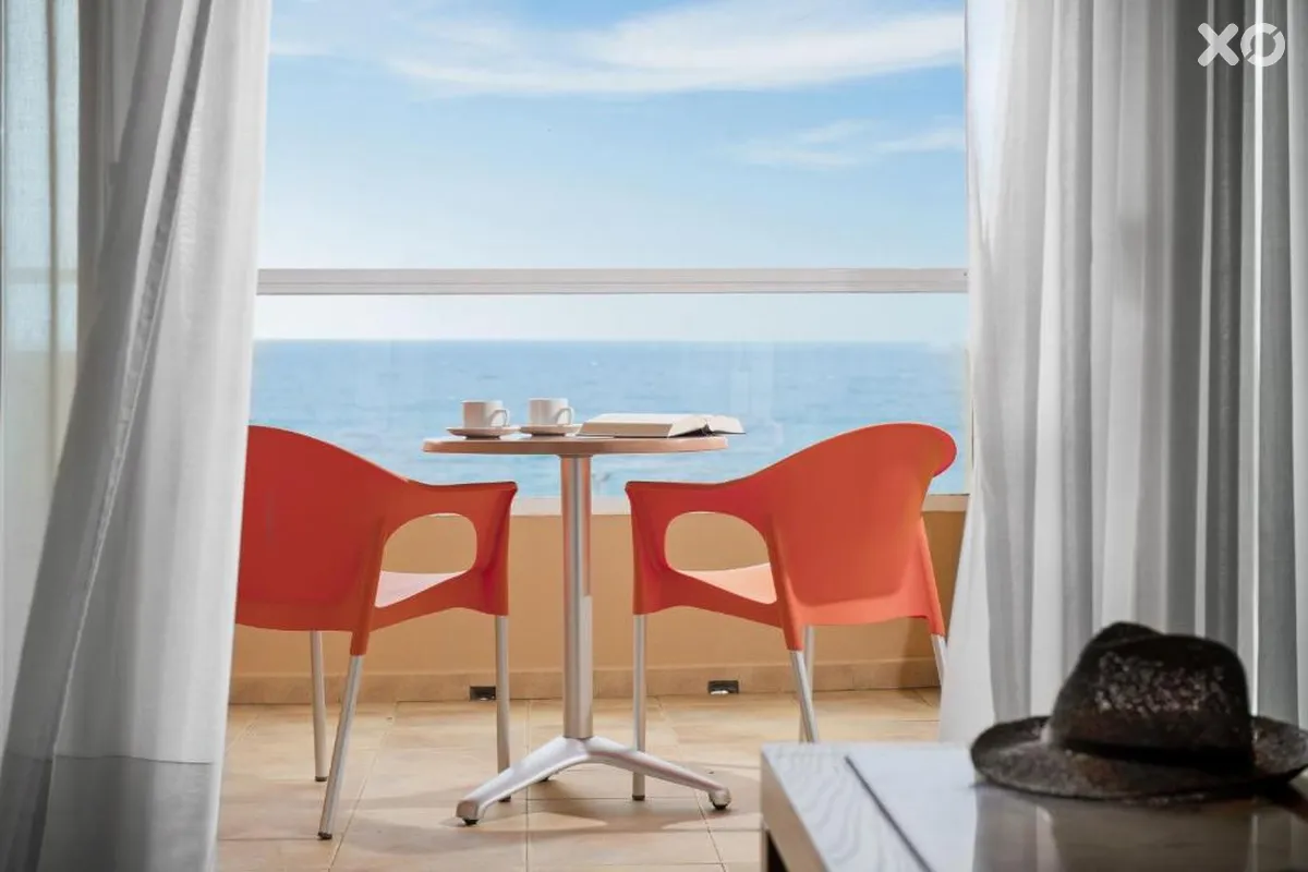 Elba Carlota Beach & Convention Resort