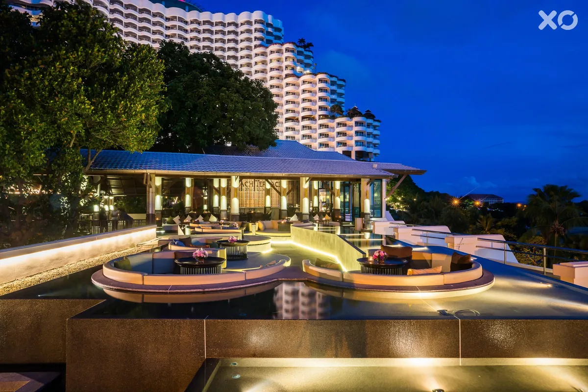 Royal Cliff Beach Terrace
