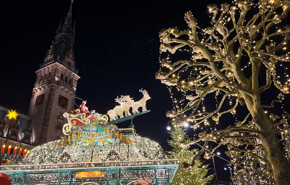 Літаючий Санта у Гамбурзі + Різдвяні Ярмарки у Вроцлаві, Берліні та Бремені